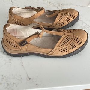 Jambu Leather sandals. GUC